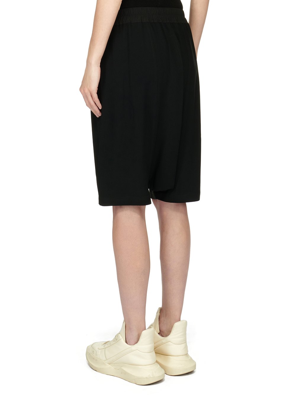 RICK OWENS FOREVER PODS SHORTS IN BLACK CADY CREPE. 