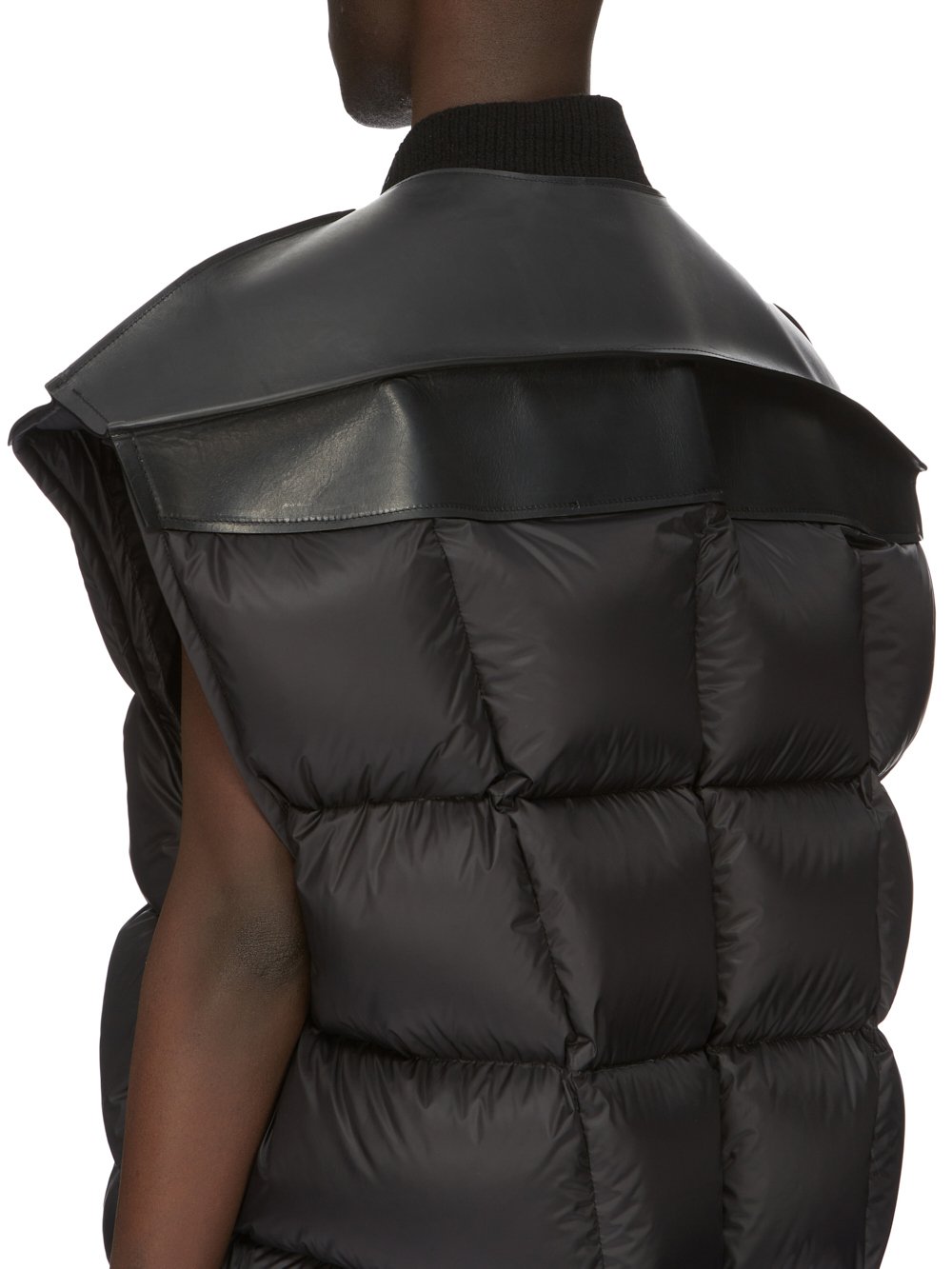 RICK OWENS FW23 LUXOR RUNWAY JUMBO FLIGHT VEST IN BLACK GROPPONE COW LEATHER AND RECYCLED NYLON