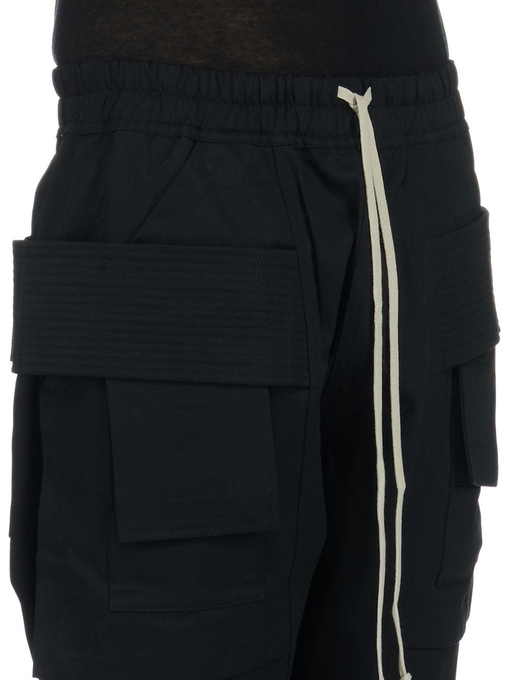 RICK OWENS FW23 LUXOR CREATCH CARGO CROPPED DRAWSTRING IN BLACK COTTON TWILL