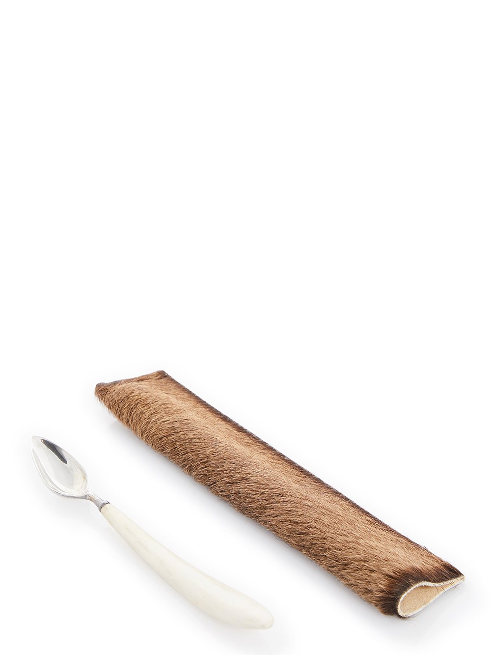 RICK OWENS SPOON FEATURES A SMALL OVAL SHAPE STERLING TOP AND A SLIM, NATURAL COLOR BONE HANDLE.