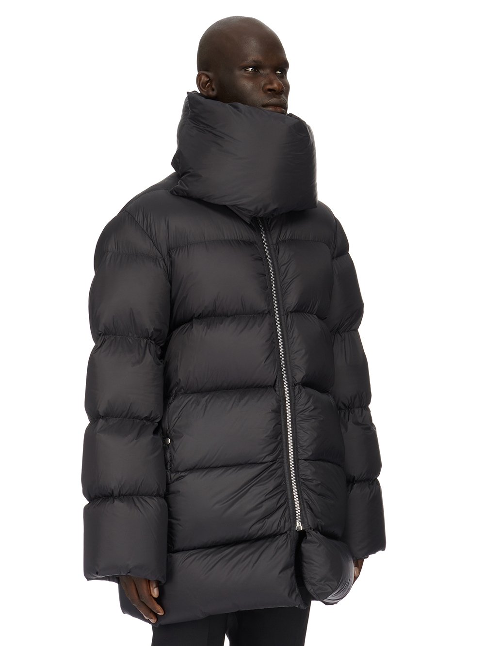 RICK OWENS FW23 LUXOR MOUNTAIN JKT IN BLACK RECYCLED NYLON