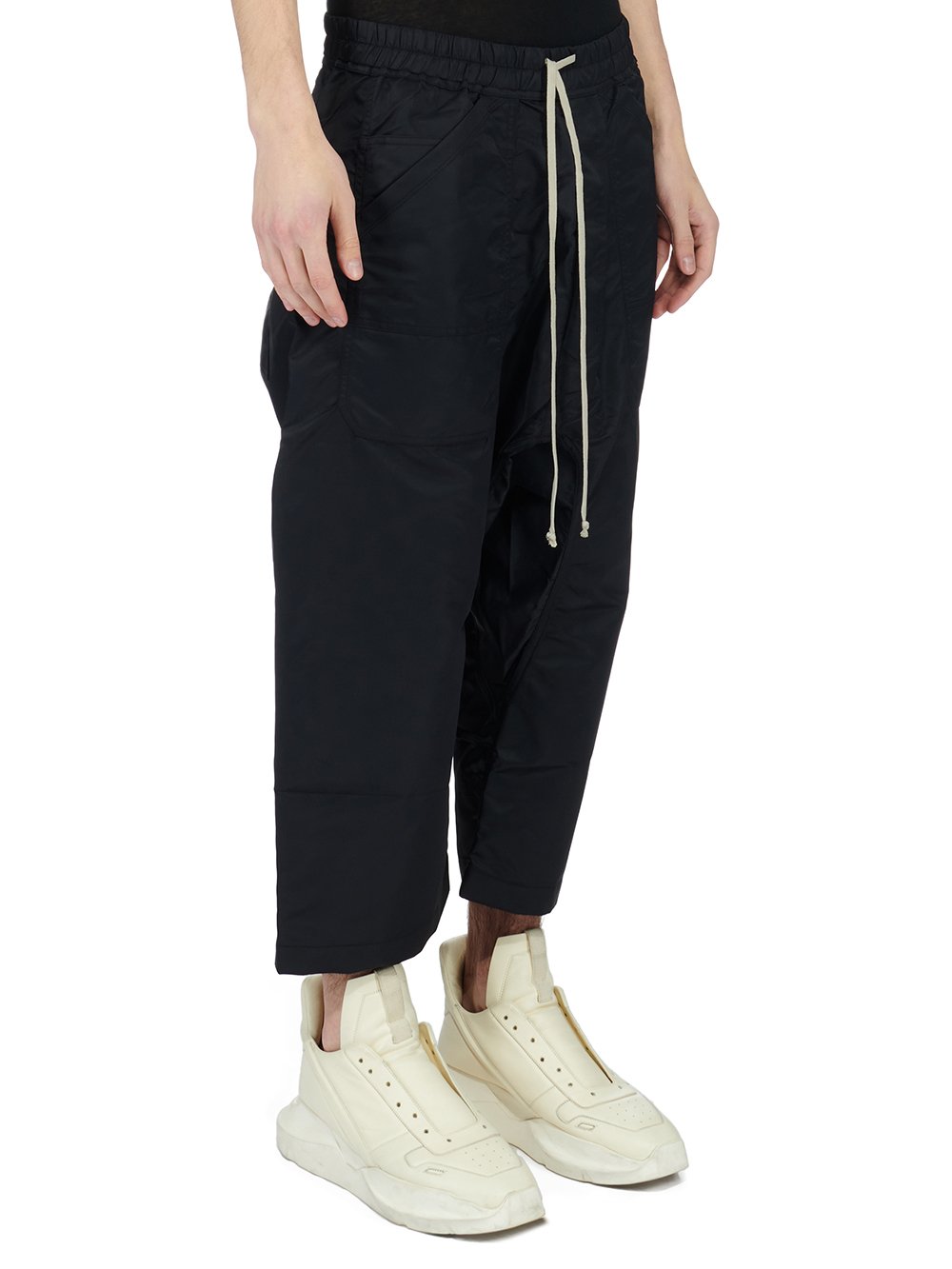 RICK OWENS FW23 LUXOR CLASSIC CARGO CROPPED DRAWSTRING IN BLACK RECYCLED BOMBER