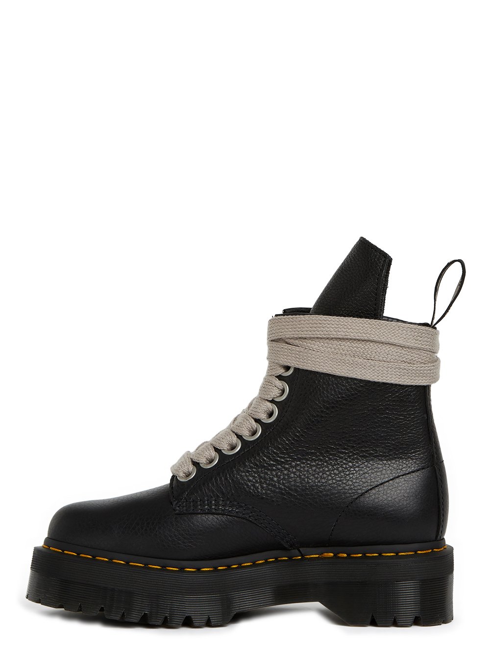 DR. MARTENS x RICK OWENS FW22 STROBE 1460 DR MARTENS BLACK BOOT IN MATTE GRAINY COW LEATHER. 